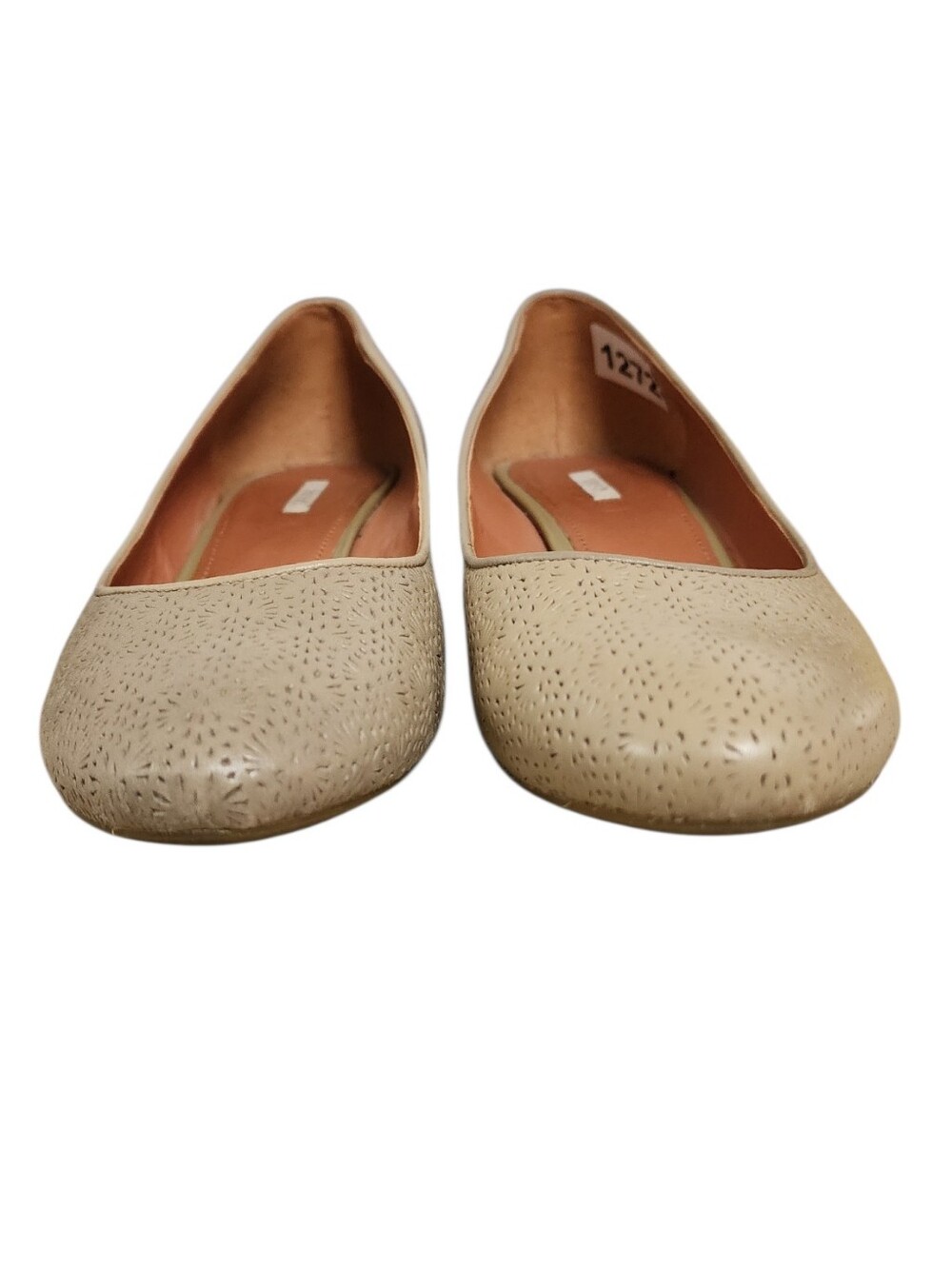 Geox Beige Laser Cut Leather Wedge Pumps Size 40 - Picture 8 of 10
